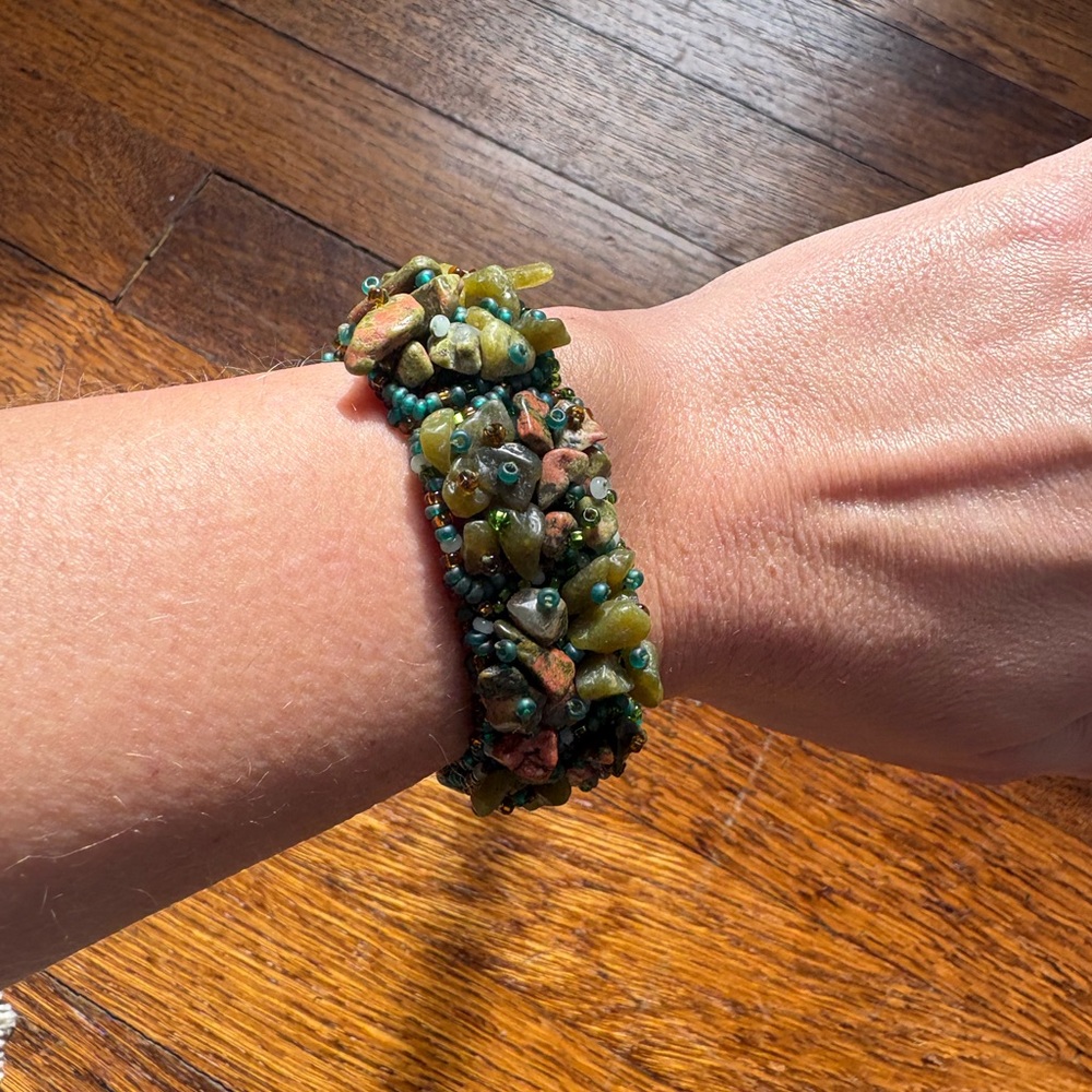 Unakite Jasper Natural Stone Green Bracelet- Boho Chunky - Picture 3 of 4